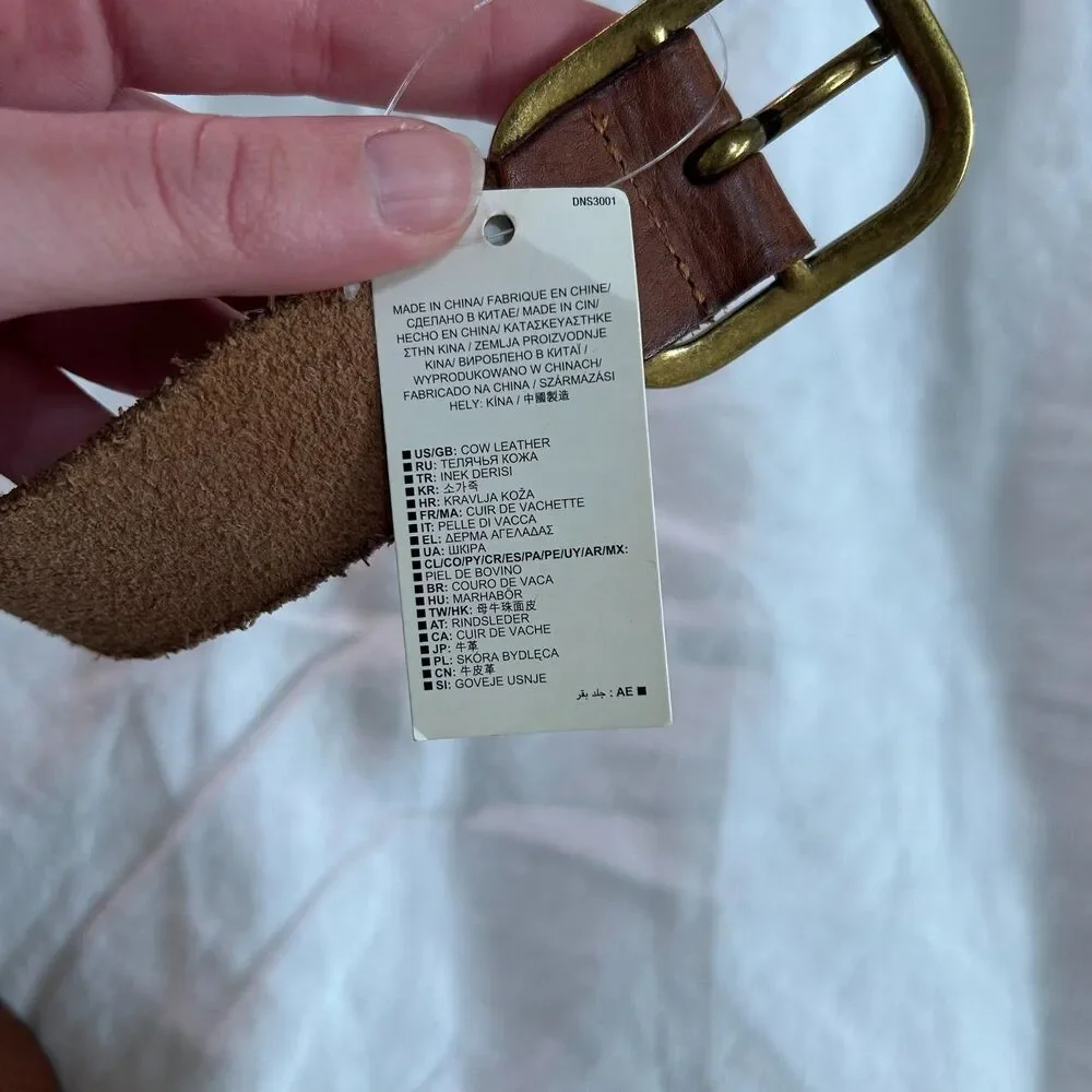 Gap Brown Cognac Leather Belt Medium Gold Buckle NWT 100% Leather